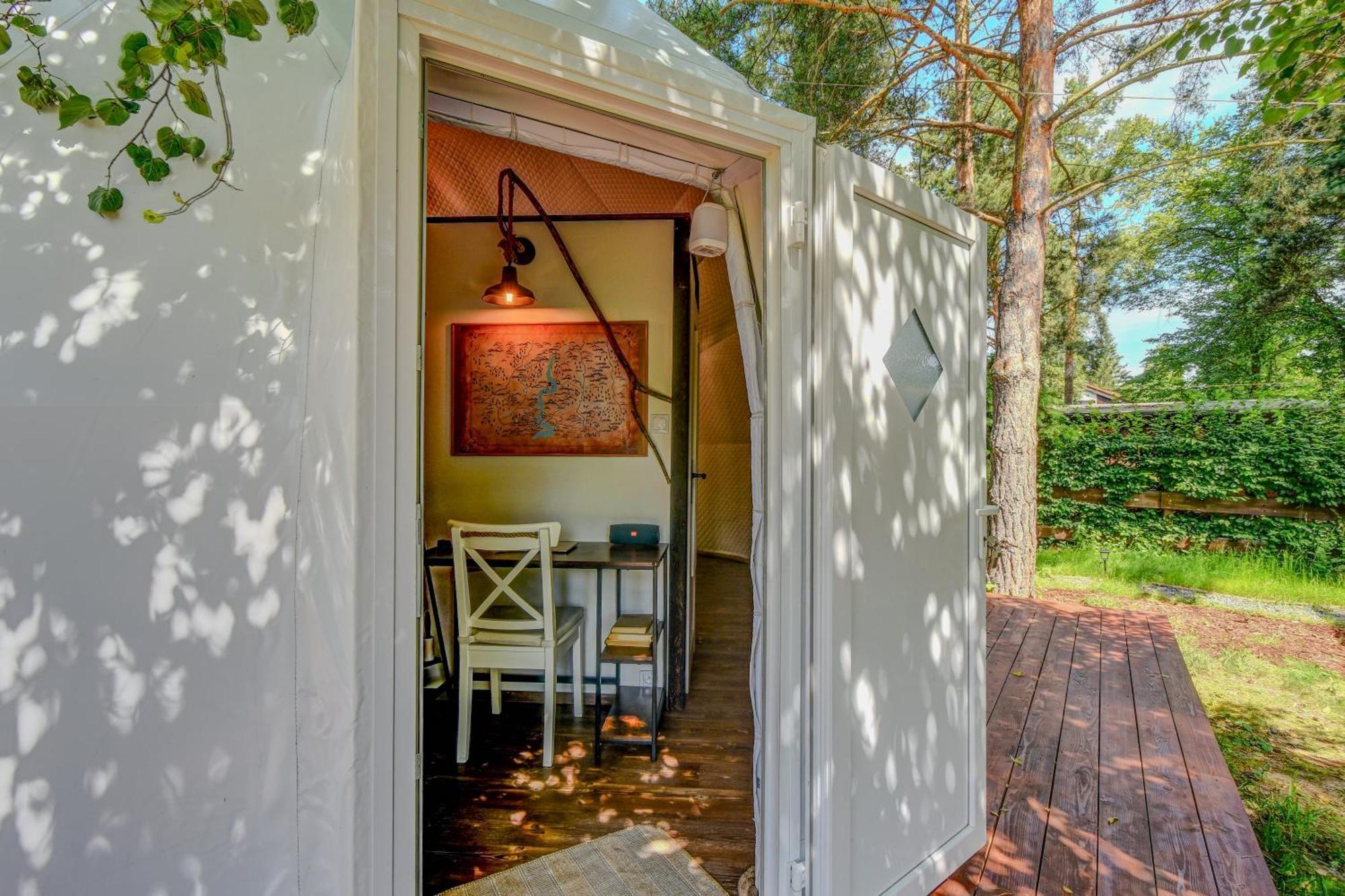 Tiche Misto Glamping Hotel Slapy  Exterior foto